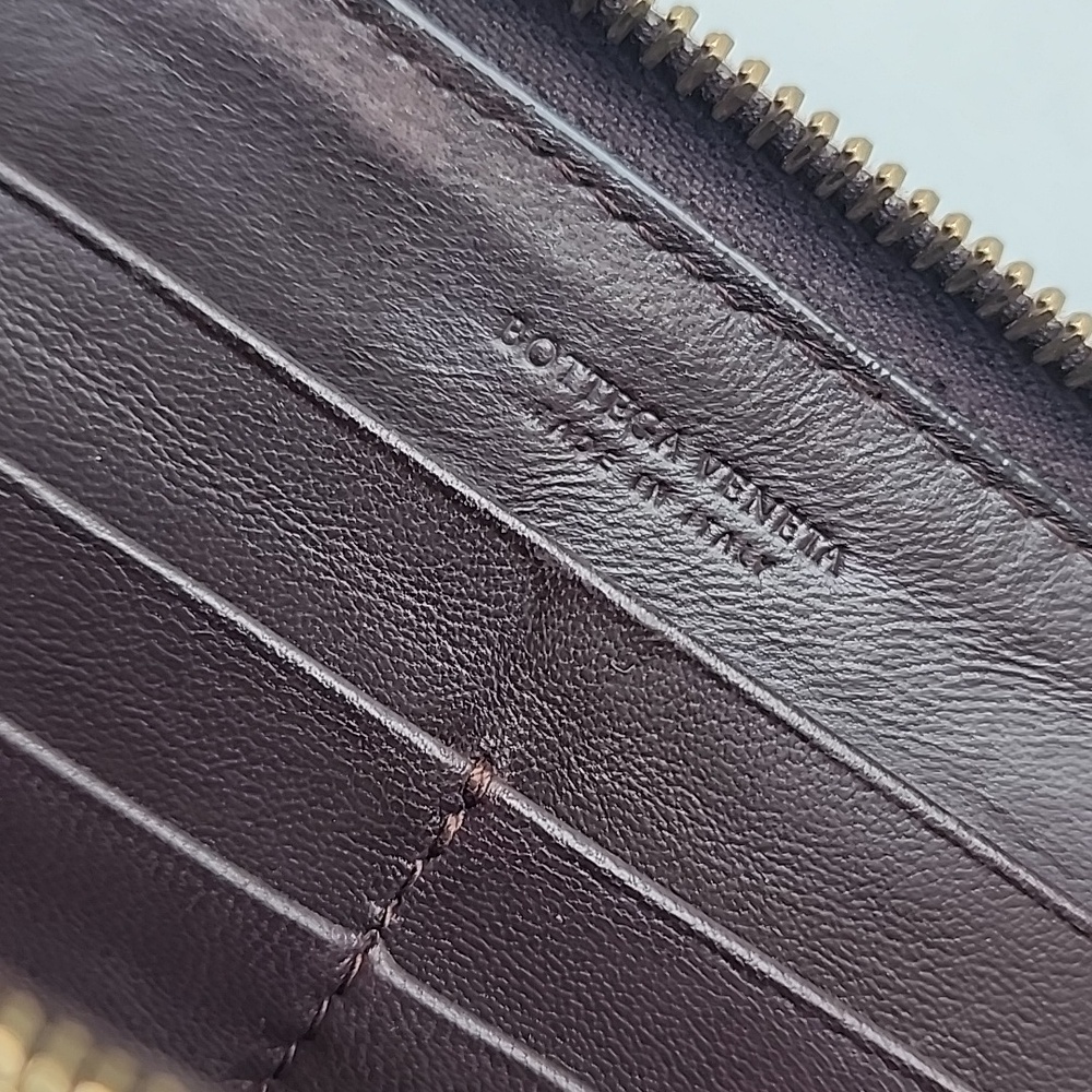 Bottega Veneta Round Long Wallet Intrecciato Dark Brown Leather Zippy Wallet! - Picture 13 of 16
